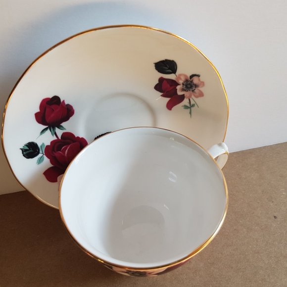 Floral Teacup and Saucer Set - Picture 3 of 5
